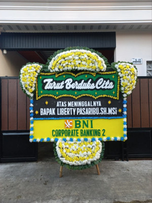 Papan Bunga Duka di Pakurejo