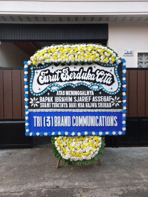Papan Bunga Duka di Pakurejo